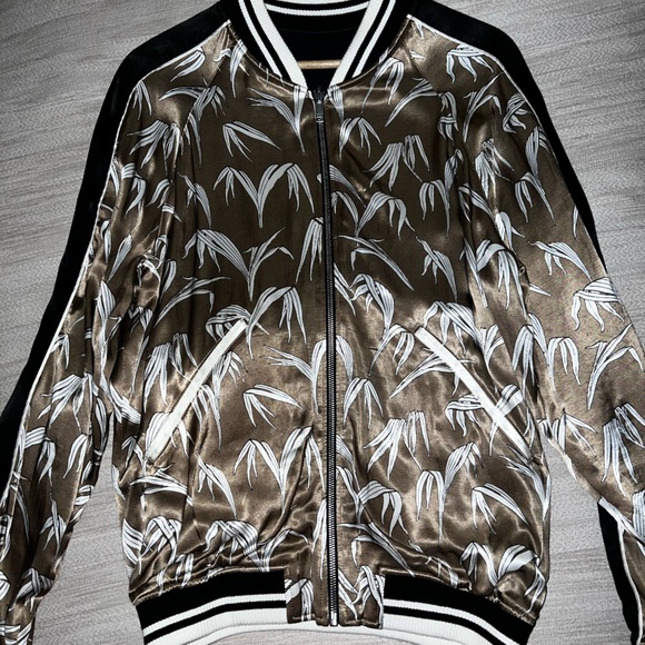 Sandro Bomber - Picture 1 of 5